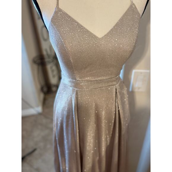 Crystal Doll Juniors Gold Sprakle A-Line Evening Gown Size 5 NEW - Picture 9 of 9